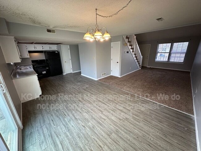 Building Photo - 35 Cherry St