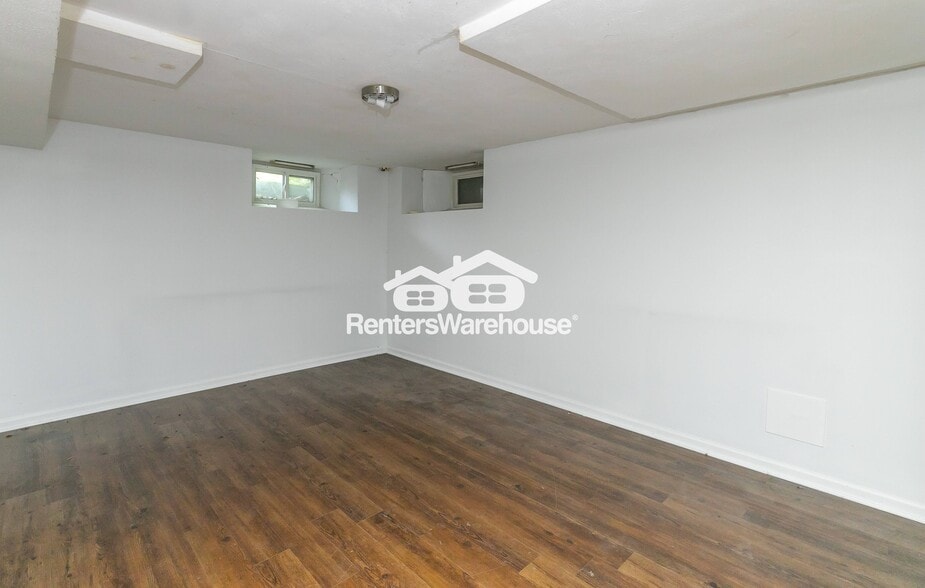 Building Photo - 11210 W 55th St