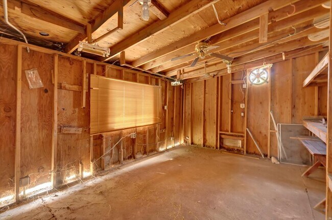 Building Photo - 3619 W Stella Ln