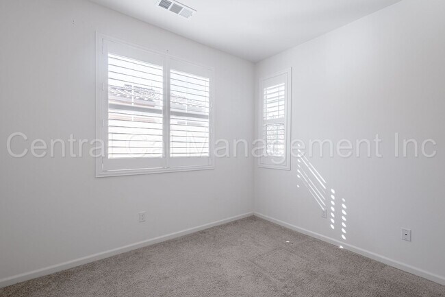 Building Photo - 4 Bedroom/2 Bath Home with Paid Solar - $2995 Per Month!