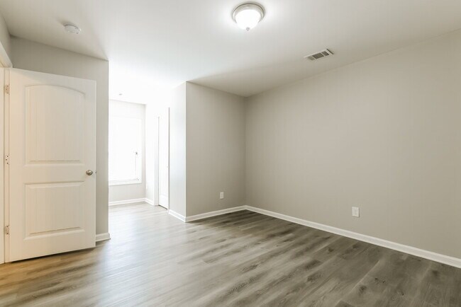 Building Photo - 1416 Blue Sail Ave