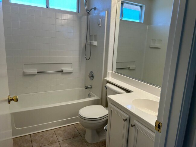 Building Photo - Beautifully Remodeled North Las Vegas Home