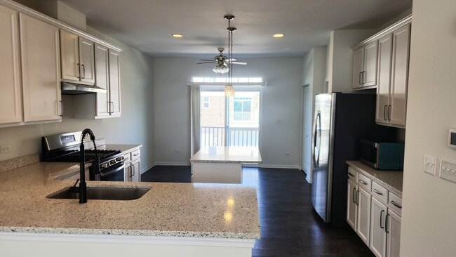 Building Photo - 4444 Monroe Ct