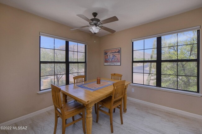 Building Photo - 6651 N Campbell Ave