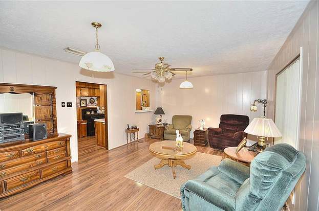 Building Photo - 206 Pecan Dr