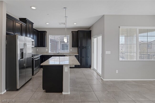 Building Photo - 8493 Insignia Ave
