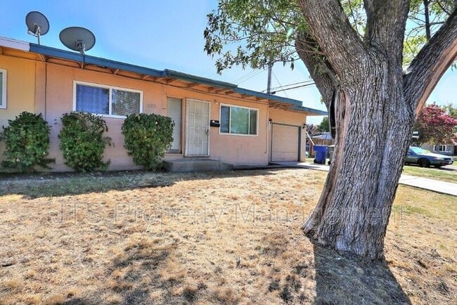 Building Photo - 2310 Kenworthy Way