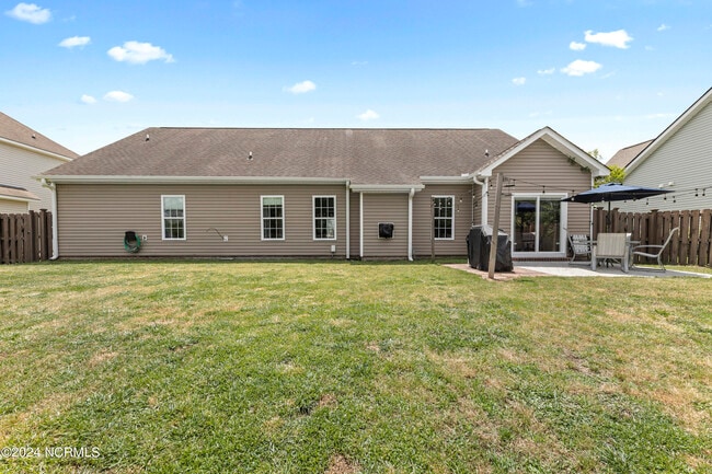 Building Photo - 301 Wynbrookee Ln