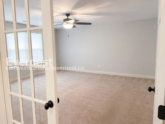 Building Photo - 4208 Stone Hall Blvd