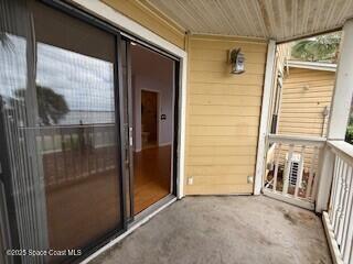 Building Photo - 225 S Tropical Trail