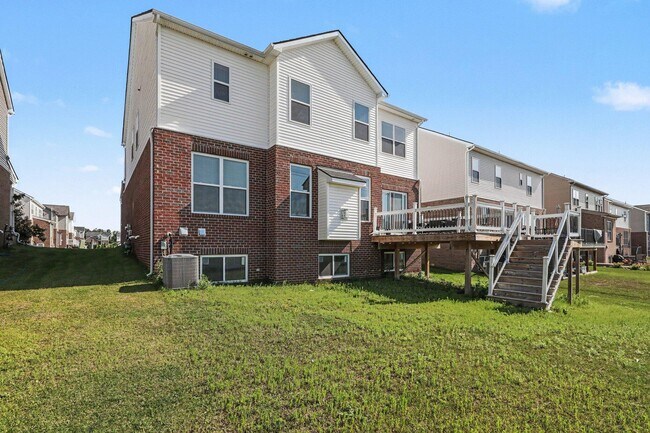 Building Photo - 8580 Pioneer St
