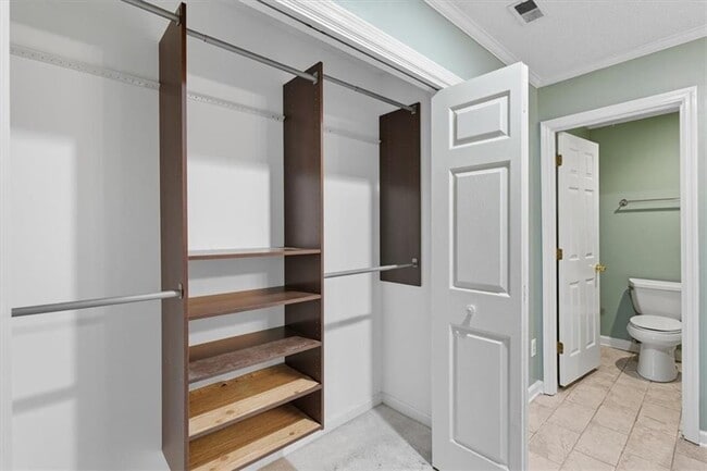 Building Photo - 1211 Whitlock Ridge Dr