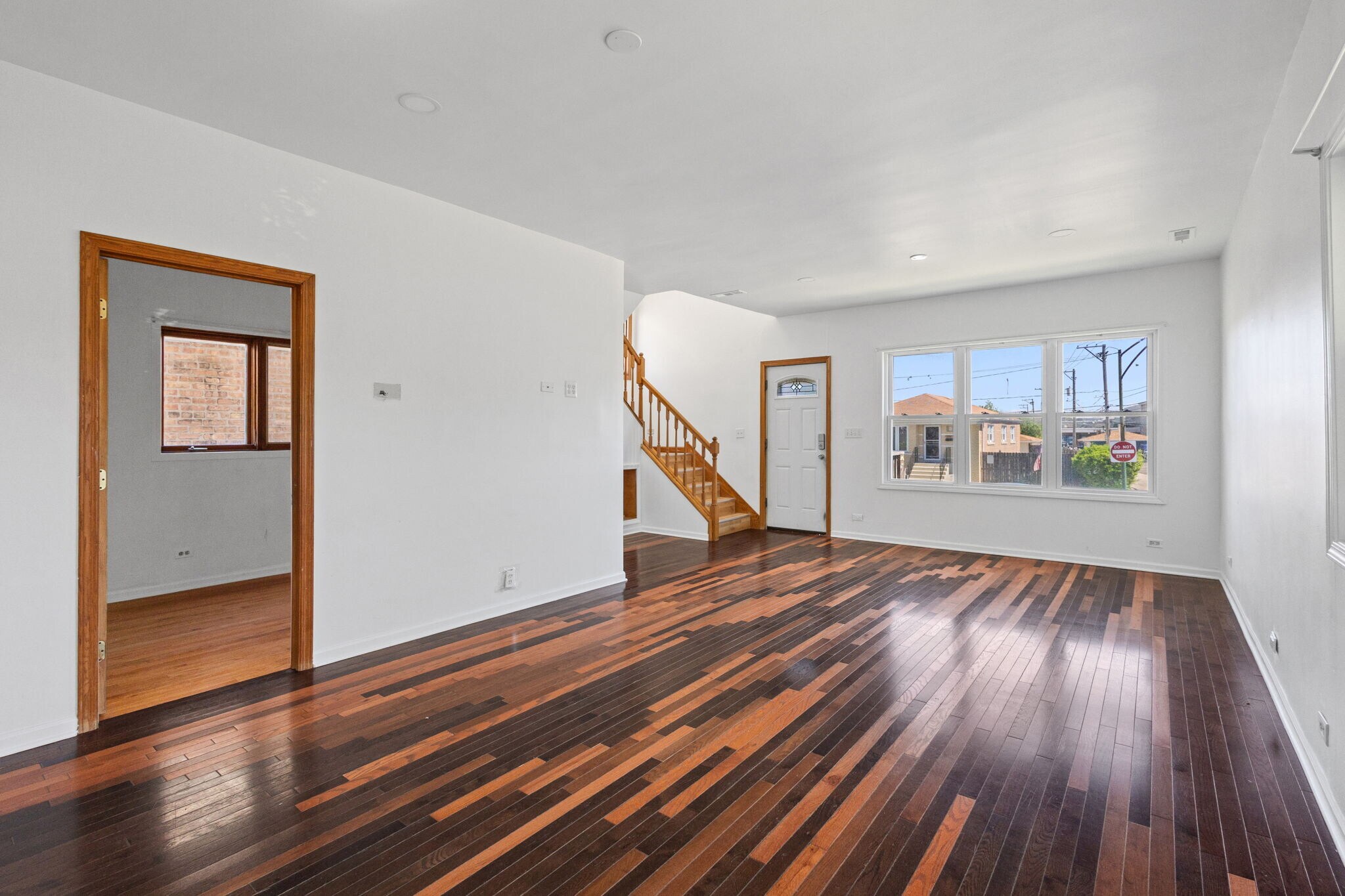 Building Photo - 5230 S Lockwood Ave