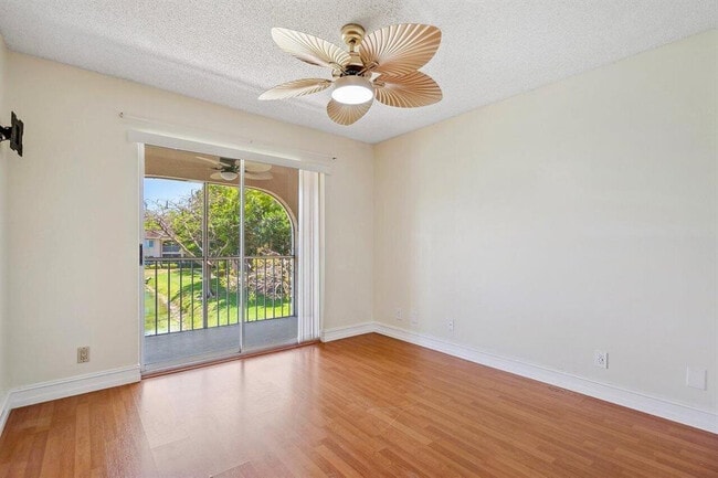 Building Photo - 13770 Oneida Dr