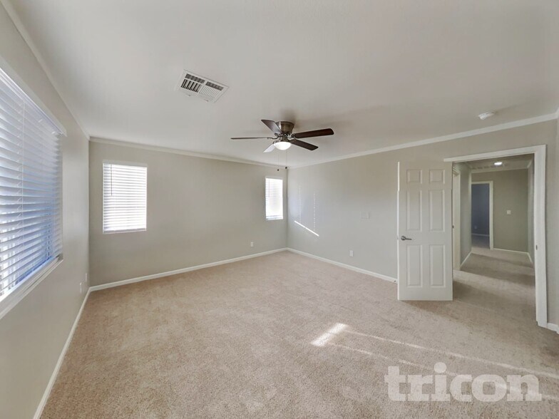 Building Photo - 1244 Maple Pines Ave