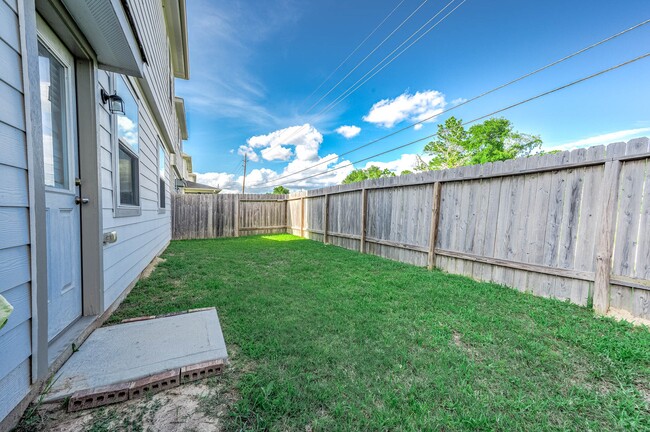Building Photo - 5130 Wolgan Lake Ct