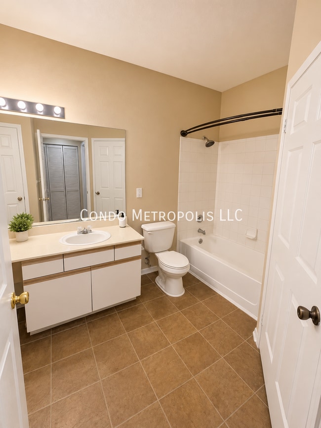 Building Photo - 2532 Robert Trent Jones Dr
