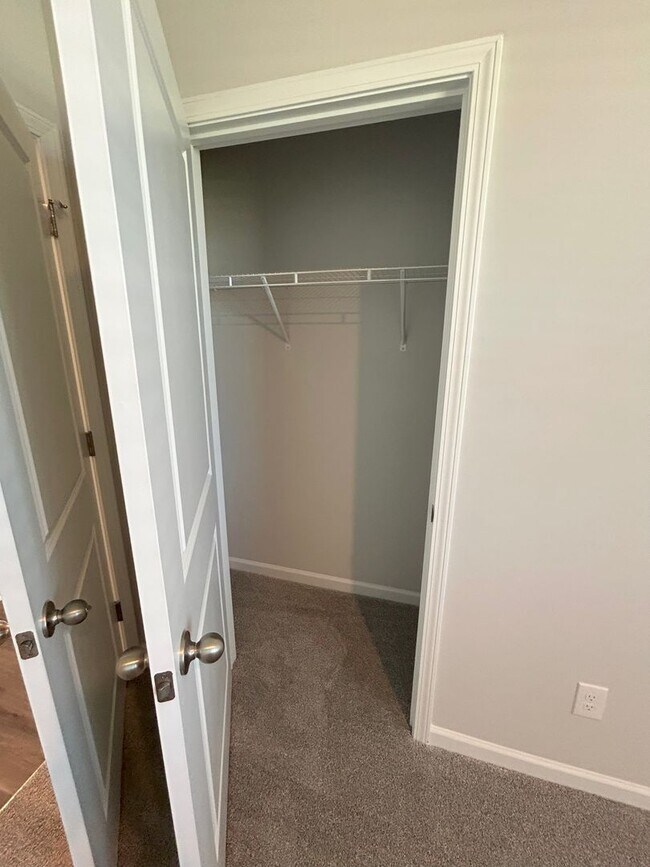 Building Photo - SPECIAL- 1 month free!! Brand new home wit...