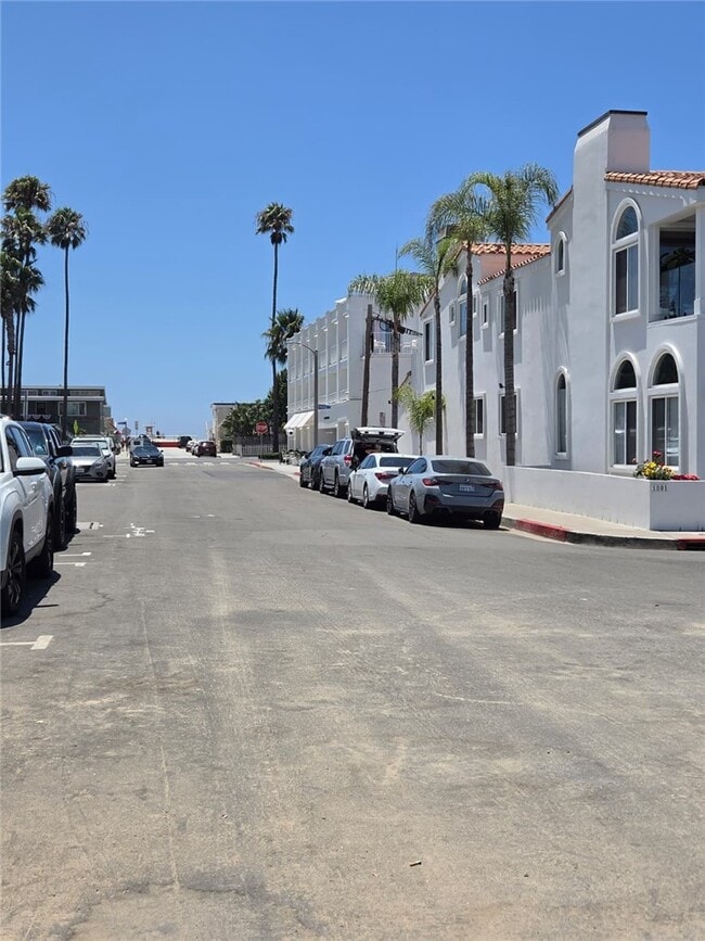 Building Photo - 1812 W Balboa Blvd