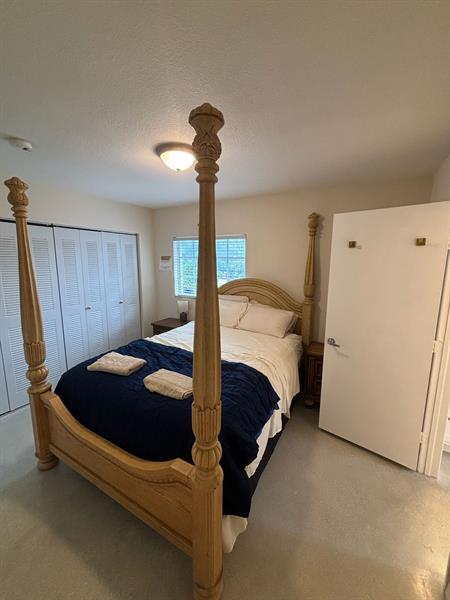 Building Photo - 400 NW 19th Terrace