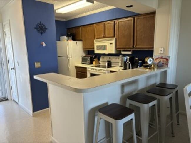 Building Photo - Cedar Point Villas, B32 Swansboro NC