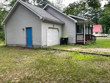 Building Photo - 6067 Shadowbrook Dr