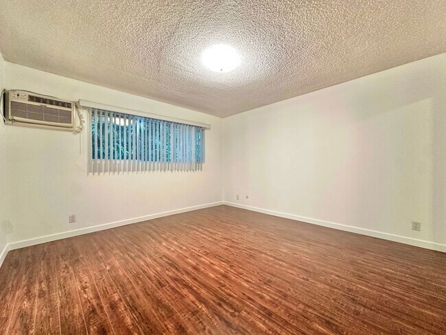 Building Photo - 919 N Alfred St