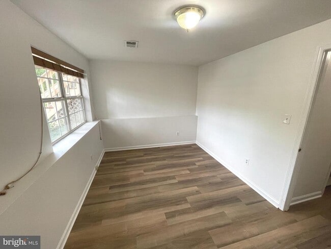 Building Photo - 14108 Autumn Cir