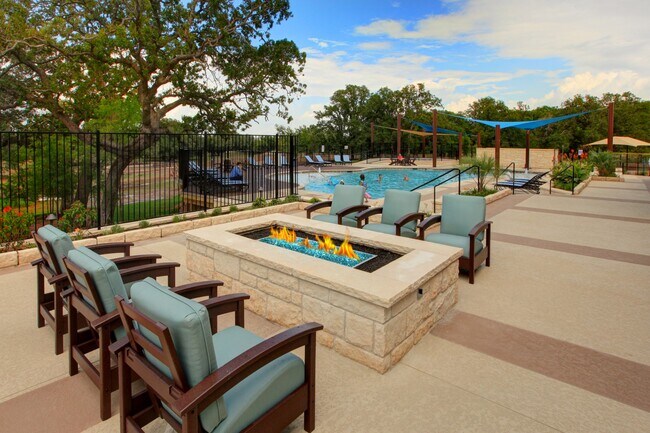 Building Photo - 260 Gaida Loop