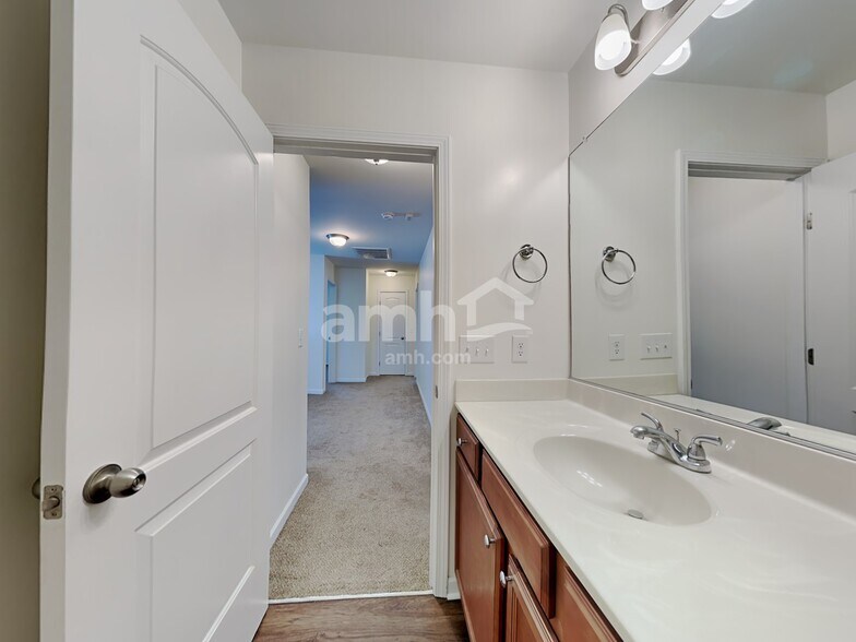 Building Photo - 5694 Misty Hill Cir