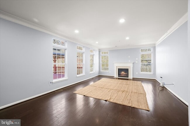 Building Photo - 8314 Sunnybrook Ct