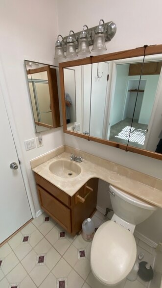 Bathroom - 1995 N Sacramento St