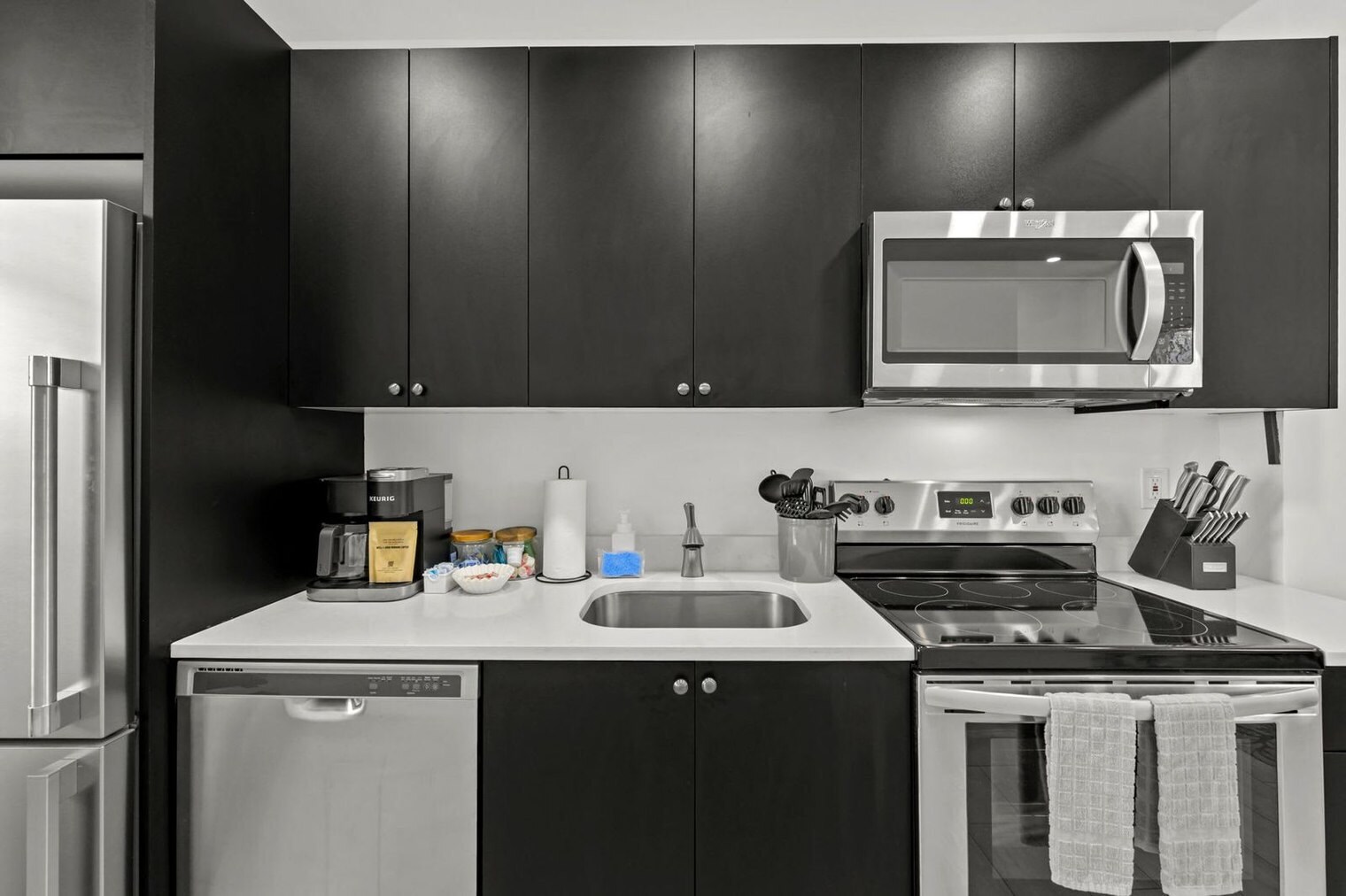 Building Photo - 1862 6th St