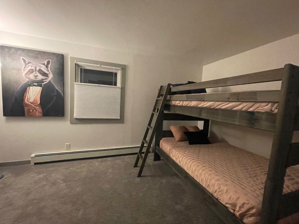 Condo 2 #2 Bedroom - 9305 Chipita Park Rd