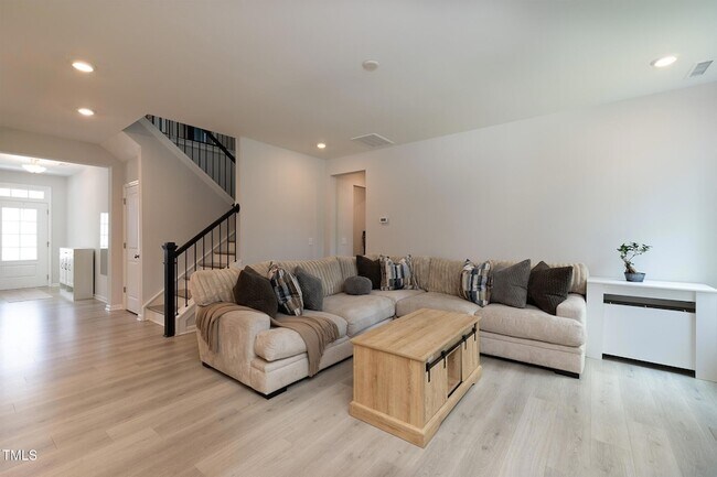 Building Photo - 2300 Kingscup Ct