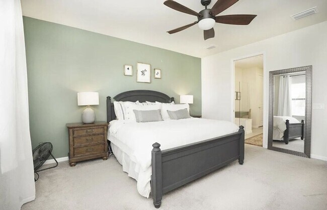 Building Photo - ** STUNNING 2012 NEW CONSTRUCTION 3/2 HOME...