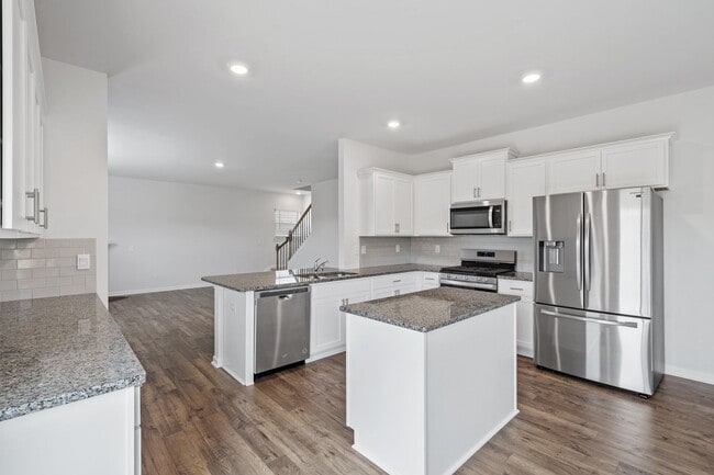 Building Photo - 340 Fenwick Dr
