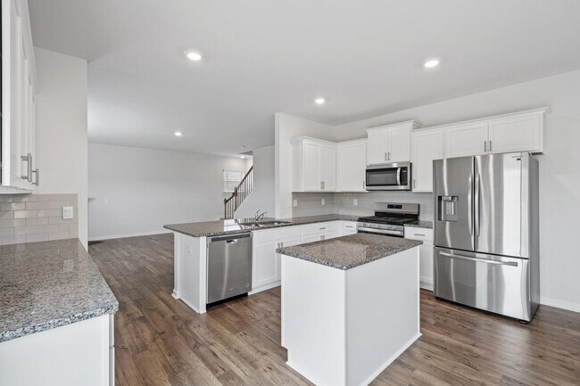Building Photo - 4 BD, 2.5 BA, 2 Car Garage, Home Office - Easy Access to Highway SC-101 and 290
