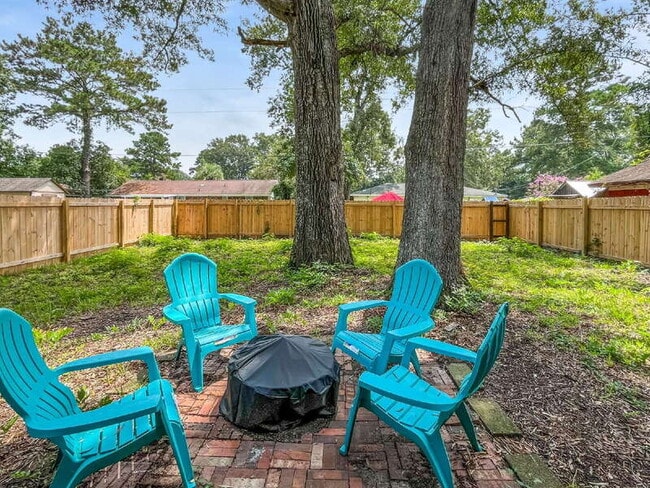 Building Photo - 1224 Crawford Way