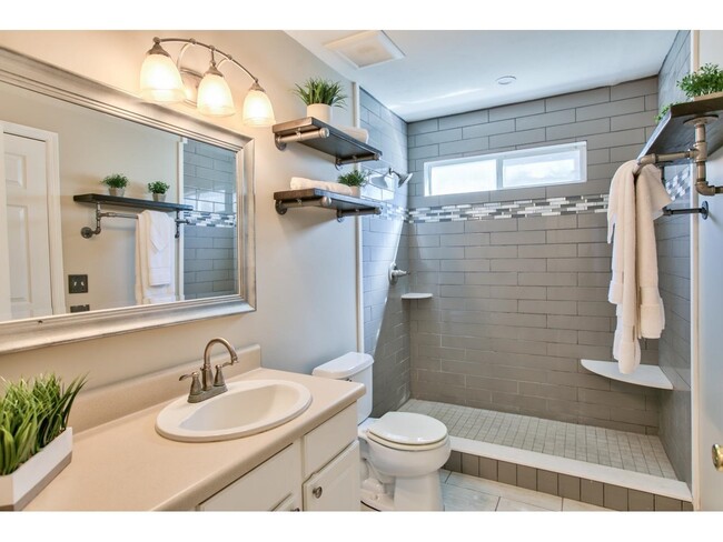 Building Photo - 1330 Pawnee Pointe Ct