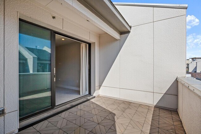 Building Photo - 1308 Tinnin Ford Rd