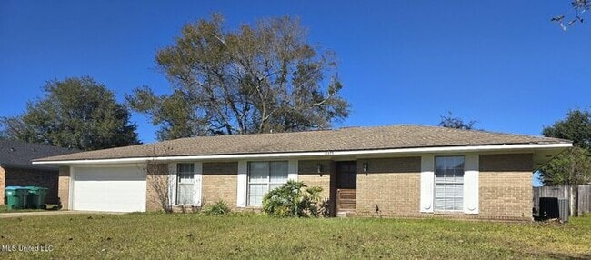 Building Photo - 15372 Hamilton St
