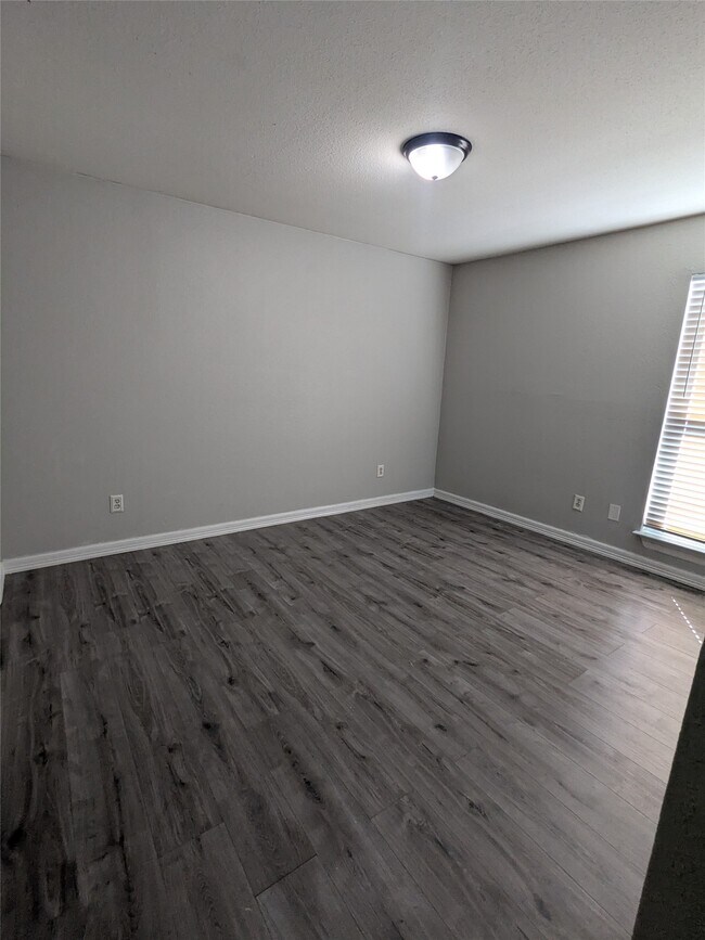 Building Photo - 13480 S Thorntree Dr