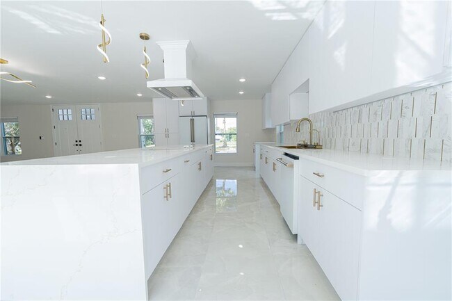 Building Photo - 2721 Ingeborg Ct