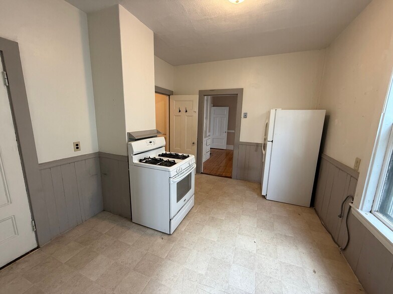 Building Photo - 55 Rindge Ave