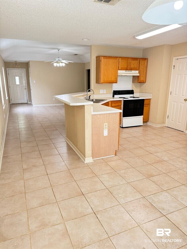 Building Photo - 406 Belle Chase Ct N