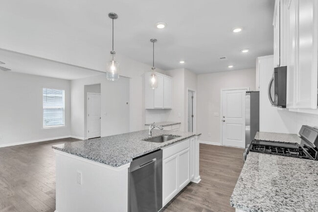 Building Photo - Elegant 3BR/2.5BA Home with Loft & 2-Car Garage in Persimmon Hill $2,075/mo rent