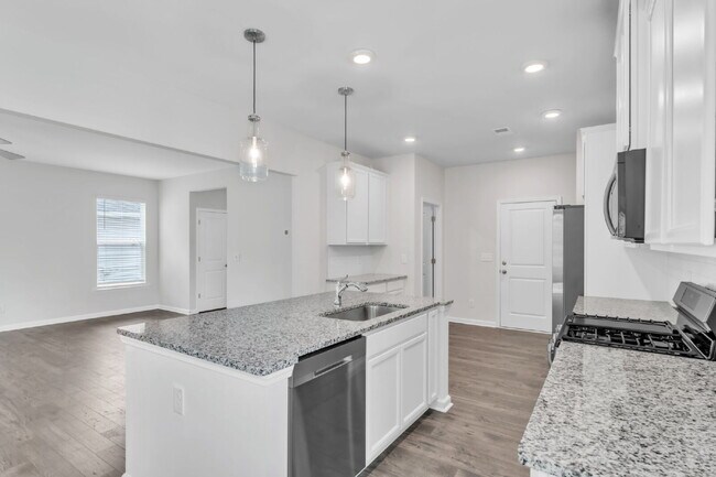 Building Photo - Elegant 3BR/2.5BA Home with Loft & 2-Car Garage in Persimmon Hill $2,100/mo rent