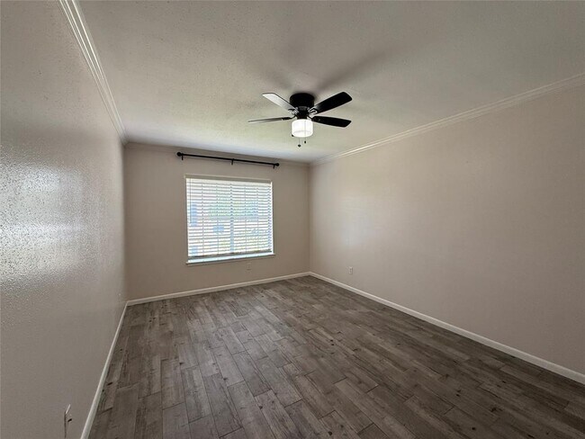 Building Photo - 2250 Bering Dr