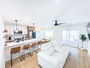 Building Photo - 3564 Thunder Dr